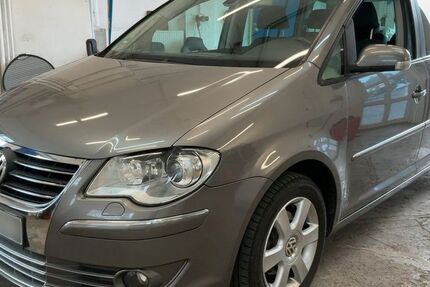 VW Touran 180.000 km 6.900 &euro; Lehrte 31275