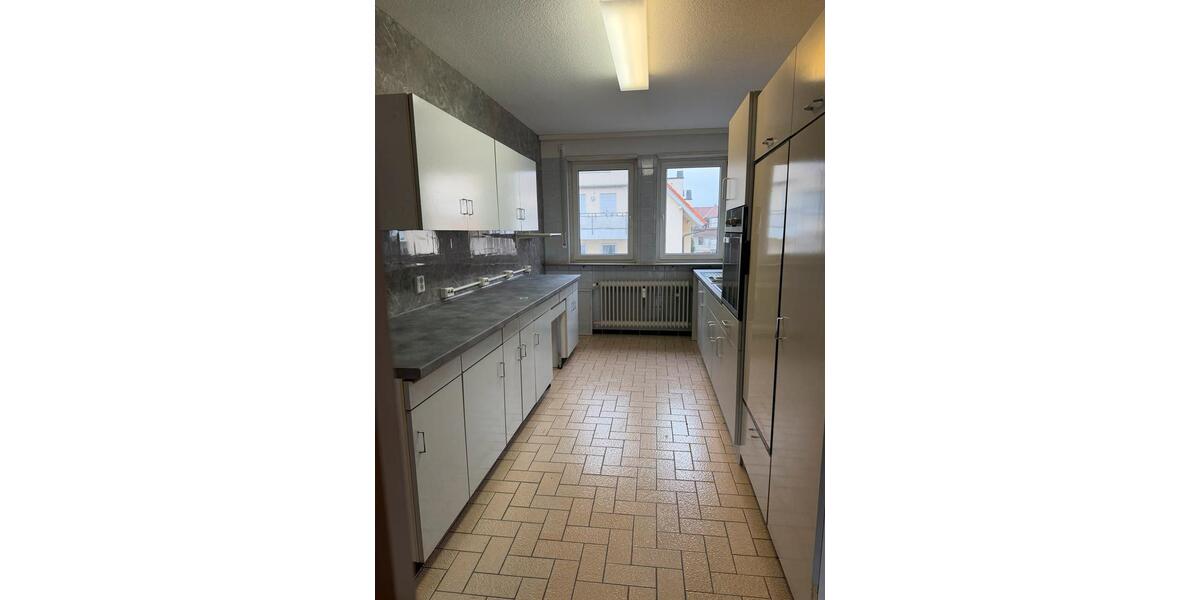 Etagenwohnung Rutesheim - 5 Zimmer, 123 m&sup2;, 1.350&euro; | Angebot:25393821