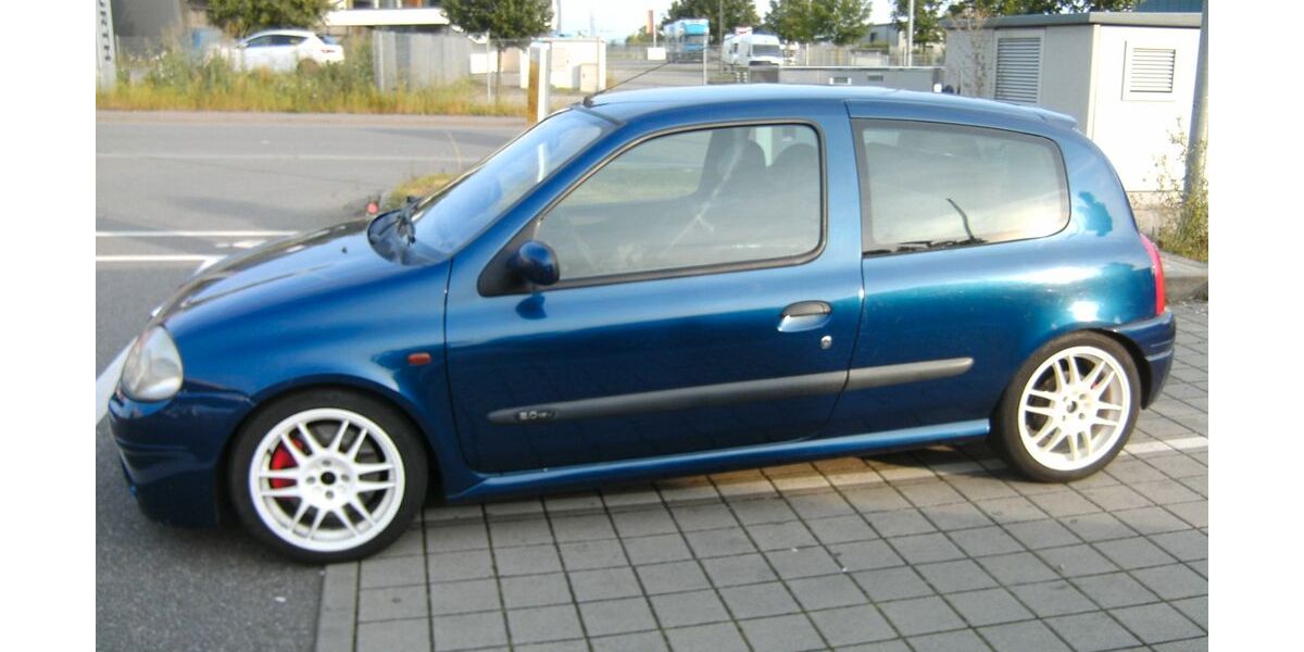 Renault Clio 192.000 km 6.950 &euro; Aschaffenburg 63743