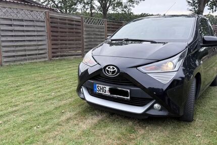 Toyota Aygo (X) 54.500 km 8.990 &euro; Stadthagen 31655
