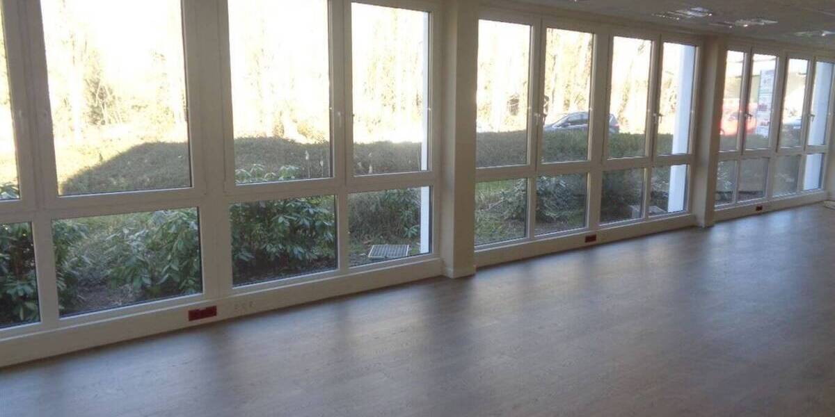 Gewerbeobjekt Steinhagen - 3 Zimmer, 120 m&sup2;, 1.200&euro; | Angebot:25703958