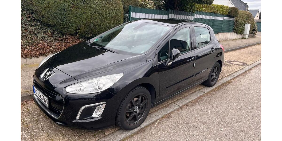 Peugeot 308 59.900 km 6.900 &euro; Simmerath 52152