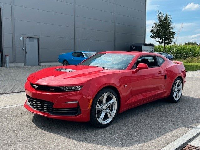 Chevrolet Camaro 5.000 km 55.900 &euro; München 81677