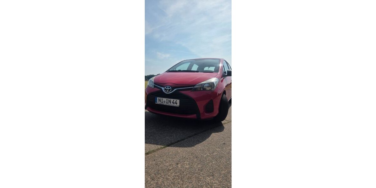 Toyota Yaris 61.000 km 7.950 &euro; Nienburg 31582