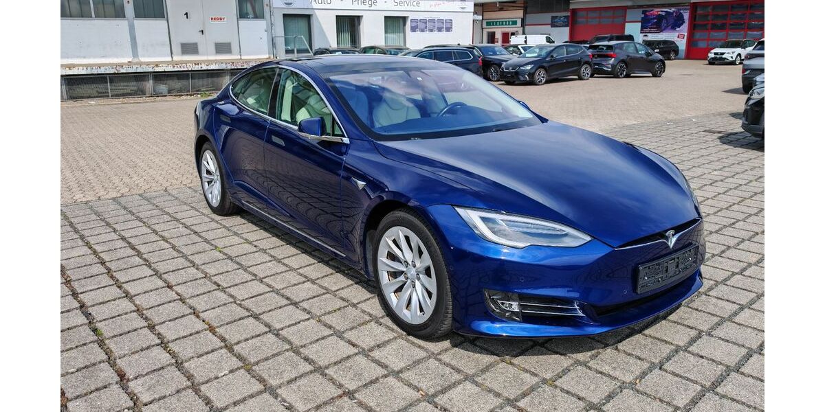 Tesla Model S 71.062 km 31.970 &euro; Braunschweig 38112