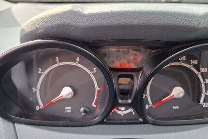 Ford Fiesta 107.886 km 2.099 &euro; Gröbenried 85232