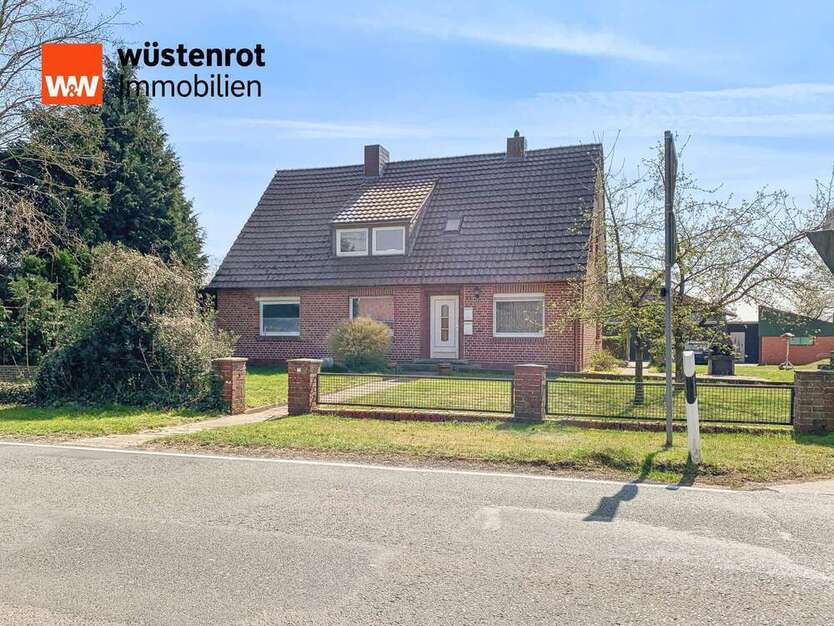 Haus zum Kaufen in Halle Lage 289.000 € 165 m²
