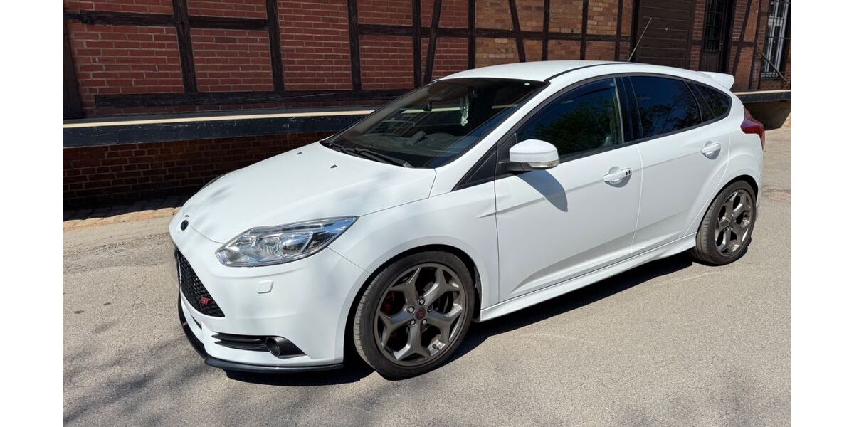 Ford Focus 163.500 km 10.999 &euro; Aerzen 31855