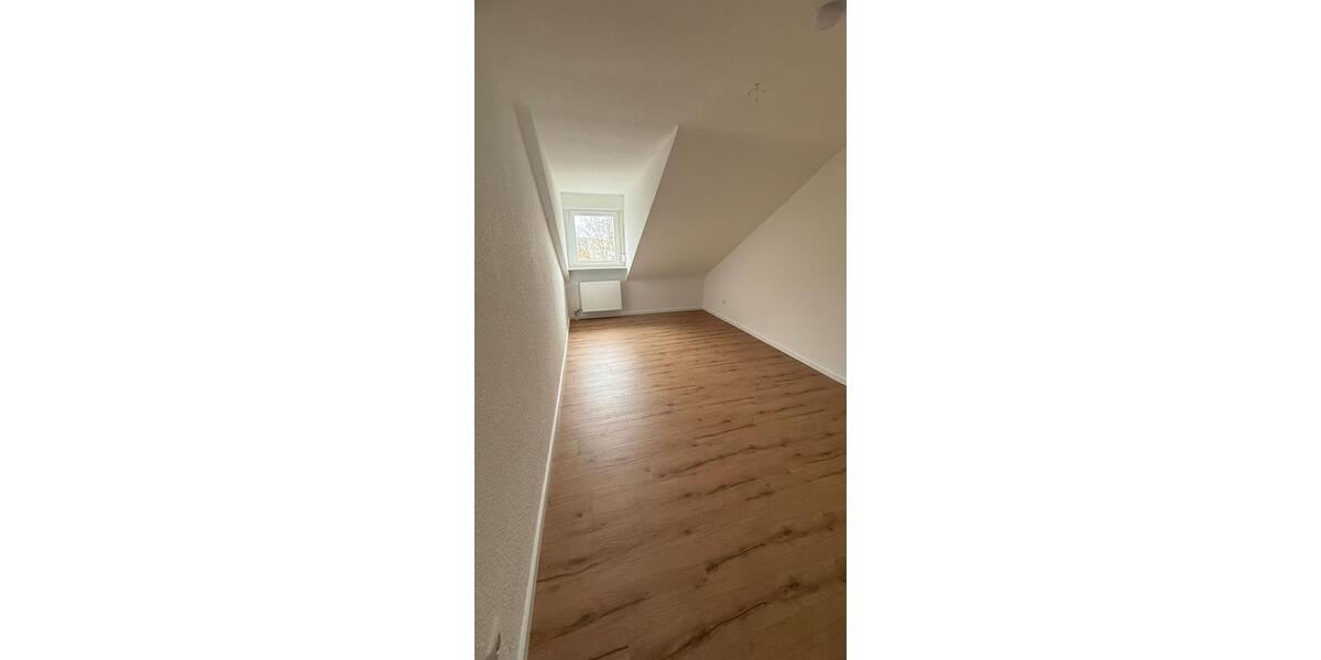 Etagenwohnung Neuwied - 3 Zimmer, 89 m&sup2;, 750&euro; | Angebot:25053901