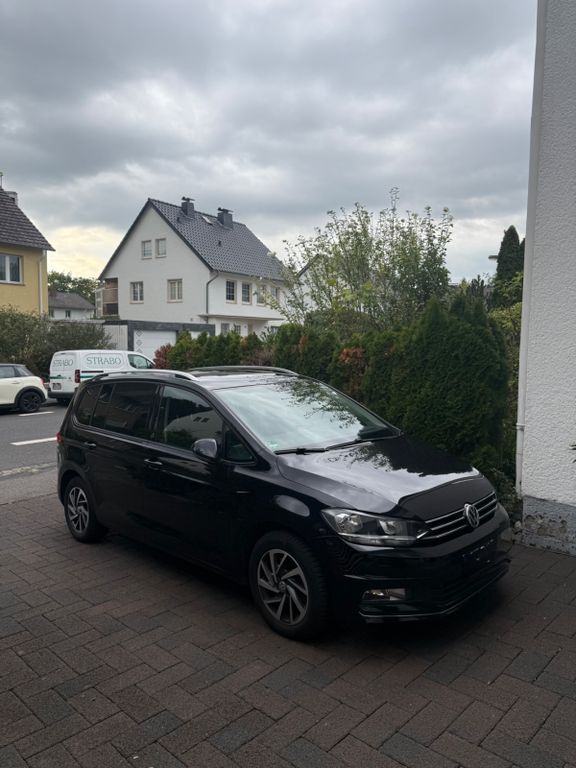 VW Touran 130.000 km 22.000 € Bonn 53177