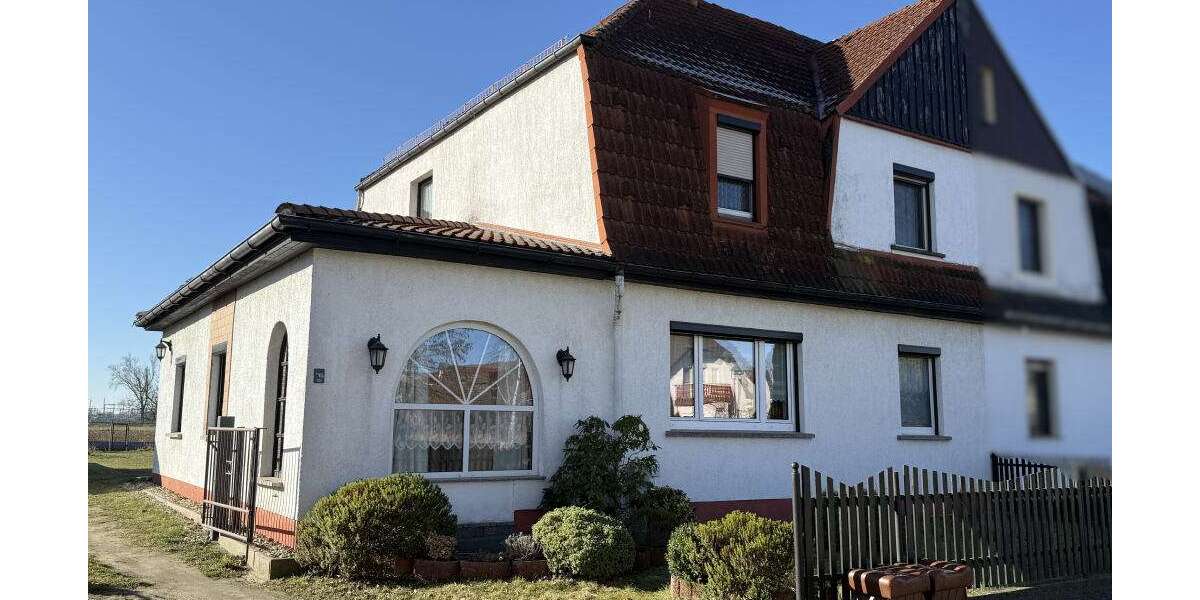 Einfamilienhaus Gröditz - 4 Zimmer, 132 m&sup2;, 175.000&euro; | Angebot:24851711