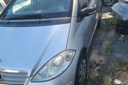 Mercedes-Benz A 170 122.500 km 2.950 &euro; Essen 45356