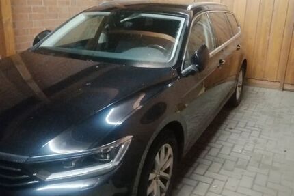VW Passat Variant