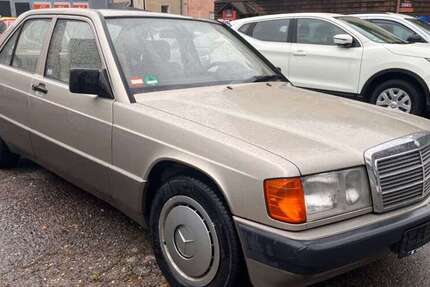 Mercedes-Benz 190 117.085 km 7.995 &euro; Altensteig 72213