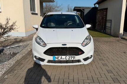 Ford Fiesta 162.000 km 7.000 &euro; Neustadt an der Aisch 91413