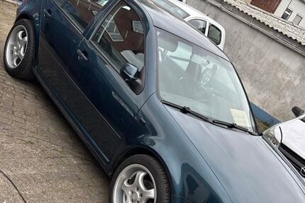 VW Golf 240.000 km 3.500 &euro; Brunsbüttel 25541