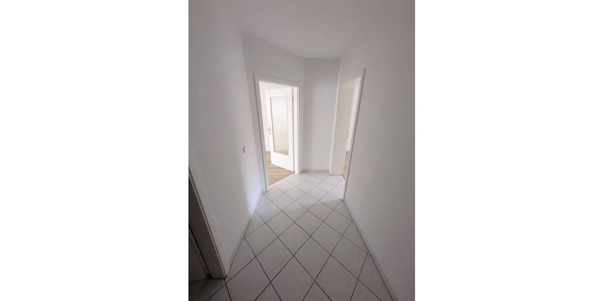 Etagenwohnung Zwickau Pölbitz - 2 Zimmer, 46 m&sup2;, 280&euro; | Angebot:26159702
