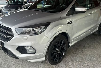 Ford Kuga 99.811 km 16.990 &euro; Rudolstadt 07407