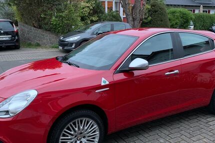 Alfa Romeo Giulietta 85.000 km 8.900 &euro; Bonn 53175