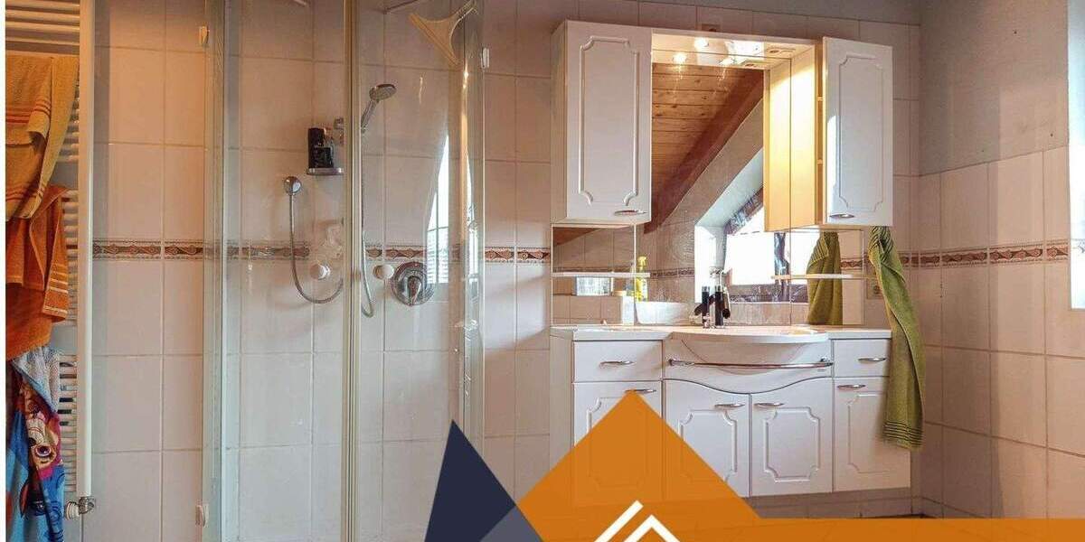 Einfamilienhaus Sonneberg - 6 Zimmer, 146 m&sup2;, 239.000&euro; | Angebot:25389954