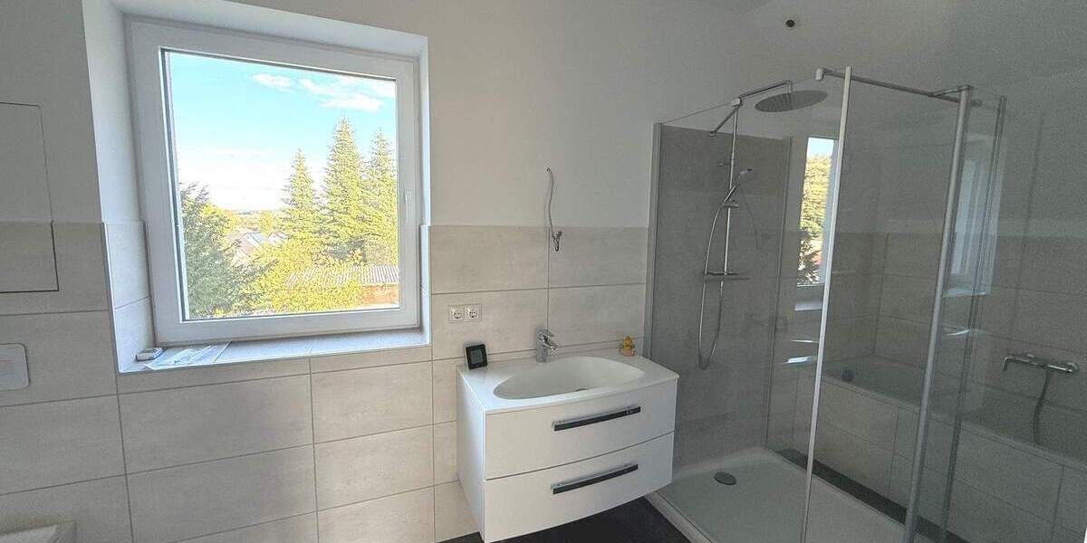 Einfamilienhaus Hermsdorf - 4 Zimmer, 123 m&sup2;, 429.000&euro; | Angebot:23966149