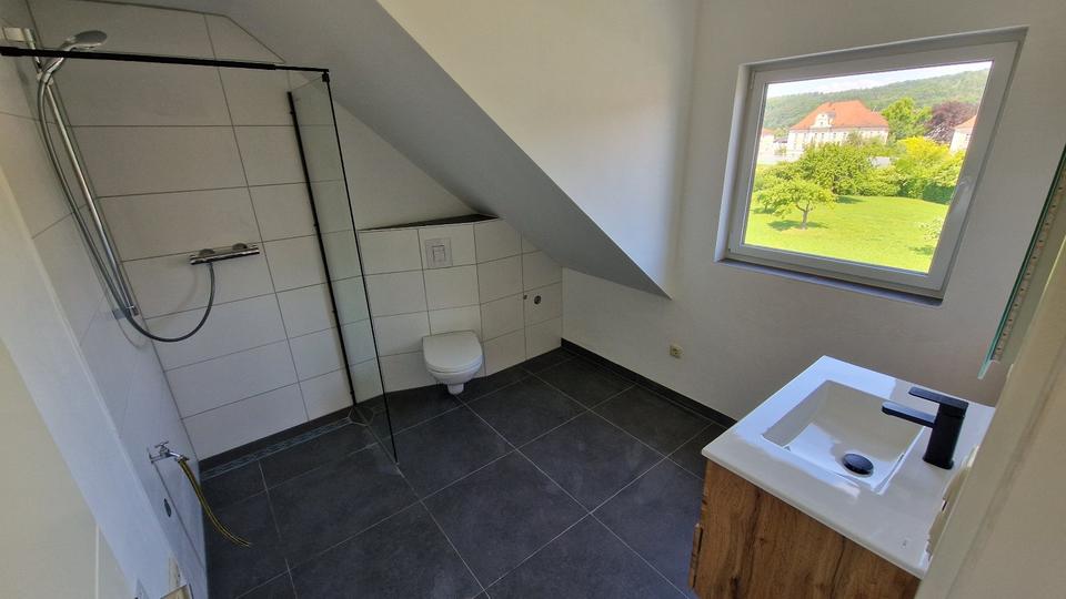 Dachgeschoßwohnung Vilshofen an der Donau - 3 Zimmer, 75 m&sup2;, 870&euro; | Angebot:26697948