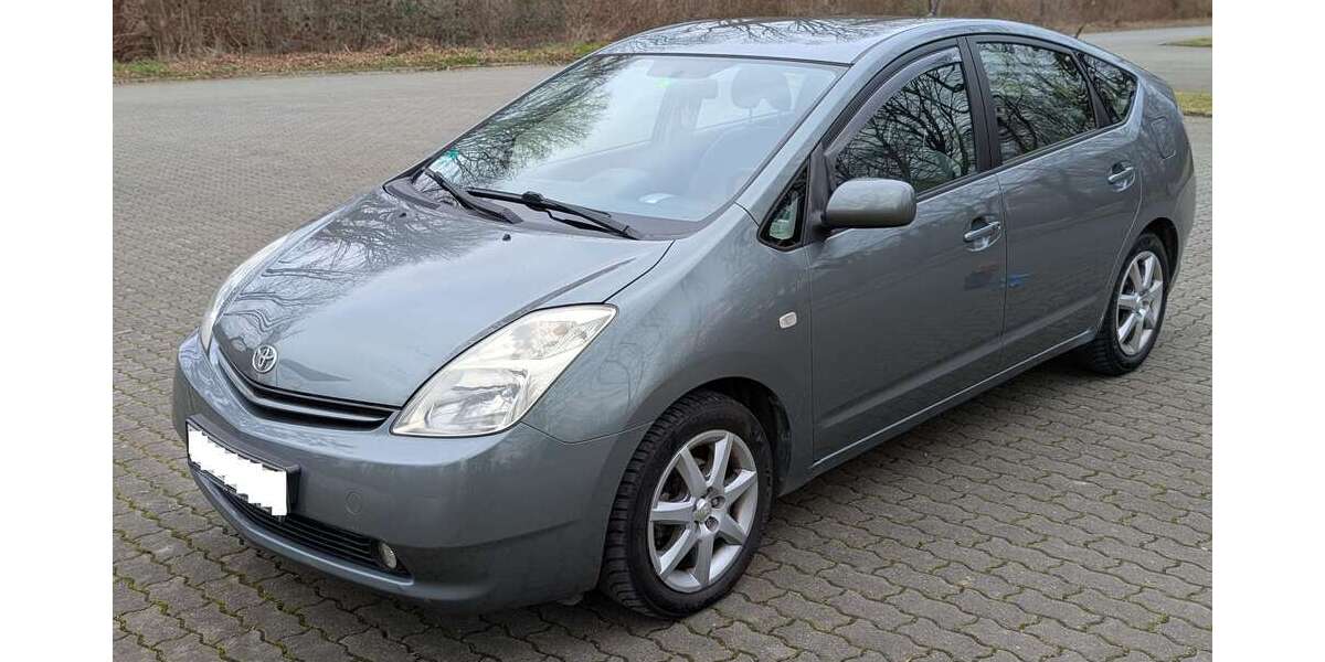 Toyota Prius 213.400 km 3.650 &euro; Hamm 59069