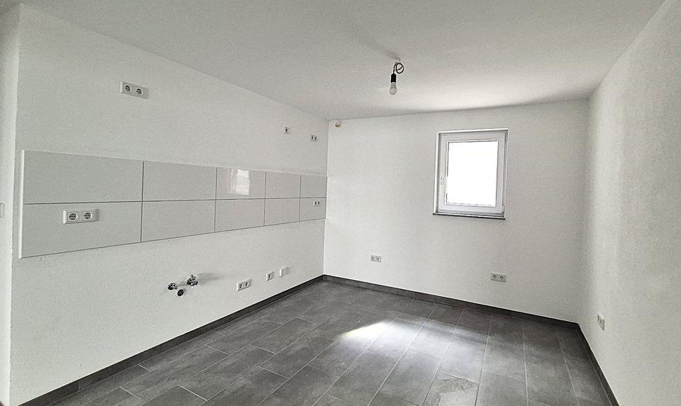 Etagenwohnung Bad Neustadt an der Saale - 2.5 Zimmer, 62 m&sup2;, 630&euro; | Angebot:26399547
