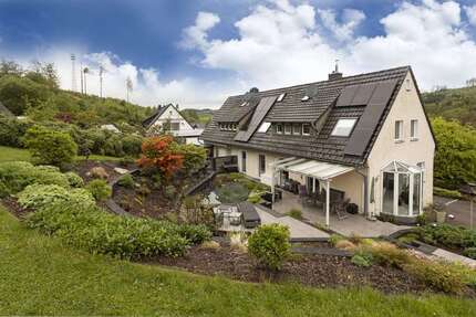 Haus Lüdenscheid-Brügge Brügge - 4 Zimmer, 119 m&sup2;, 420.000&euro; | Angebot:26802078