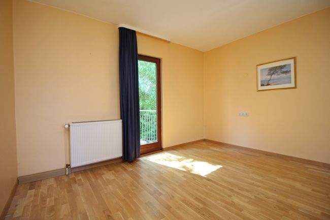 Einfamilienhaus Solms Oberndorf - 7 Zimmer, 224 m&sup2;, 400.000&euro; | Angebot:25662020