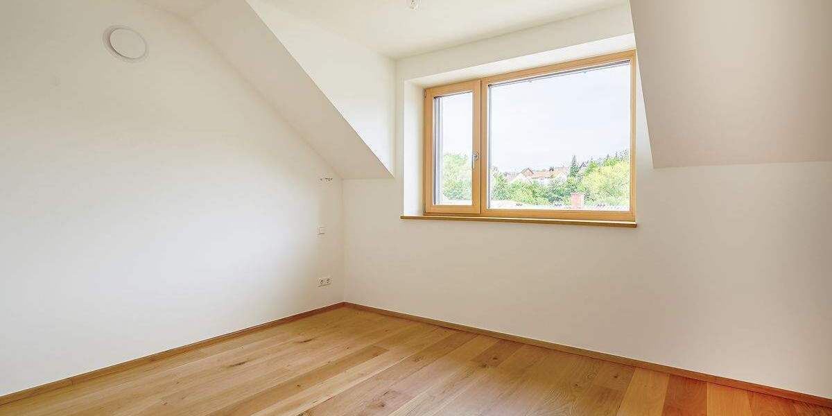 Mehrfamilienhaus, Wohnhaus Malsch Waldprechtsweier - 8 Zimmer, 222 m&sup2;, 795.000&euro; | Angebot:25862351