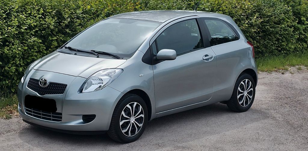 Toyota Yaris 117.000 km 5.000 &euro; Landau 76829