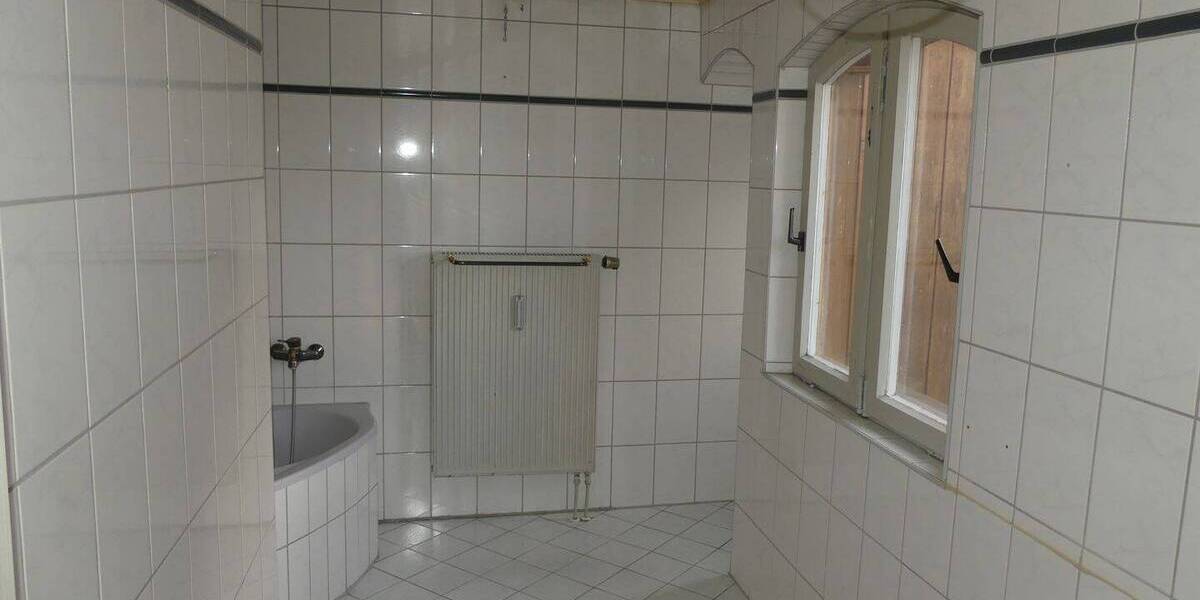 Mehrfamilienhaus, Wohnhaus Heilsbronn - 1 Zimmer, 190 m&sup2;, 260.000&euro; | Angebot:26205577