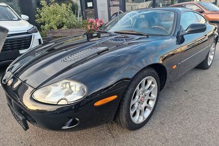Jaguar XKR
