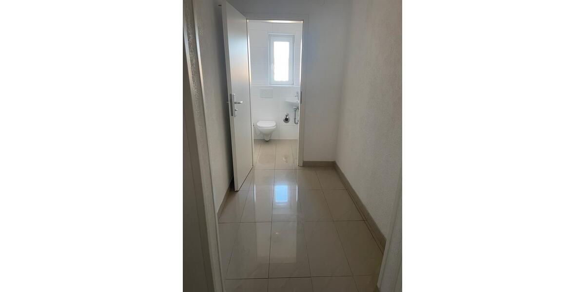 Dachgeschoßwohnung Blaustein - 4 Zimmer, 80 m&sup2;, 1.300&euro; | Angebot:25255273