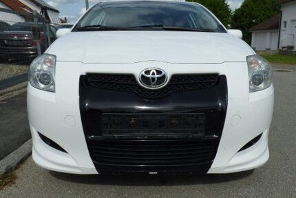 Toyota Auris 191.000 km 2.600 € Neuhausen o.E. 78579