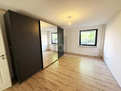 MODERNISIERT, ZENTRAL MIT SÜDBALKON - Erdgeschoßwohnung Neumünster | Angebot:26762834