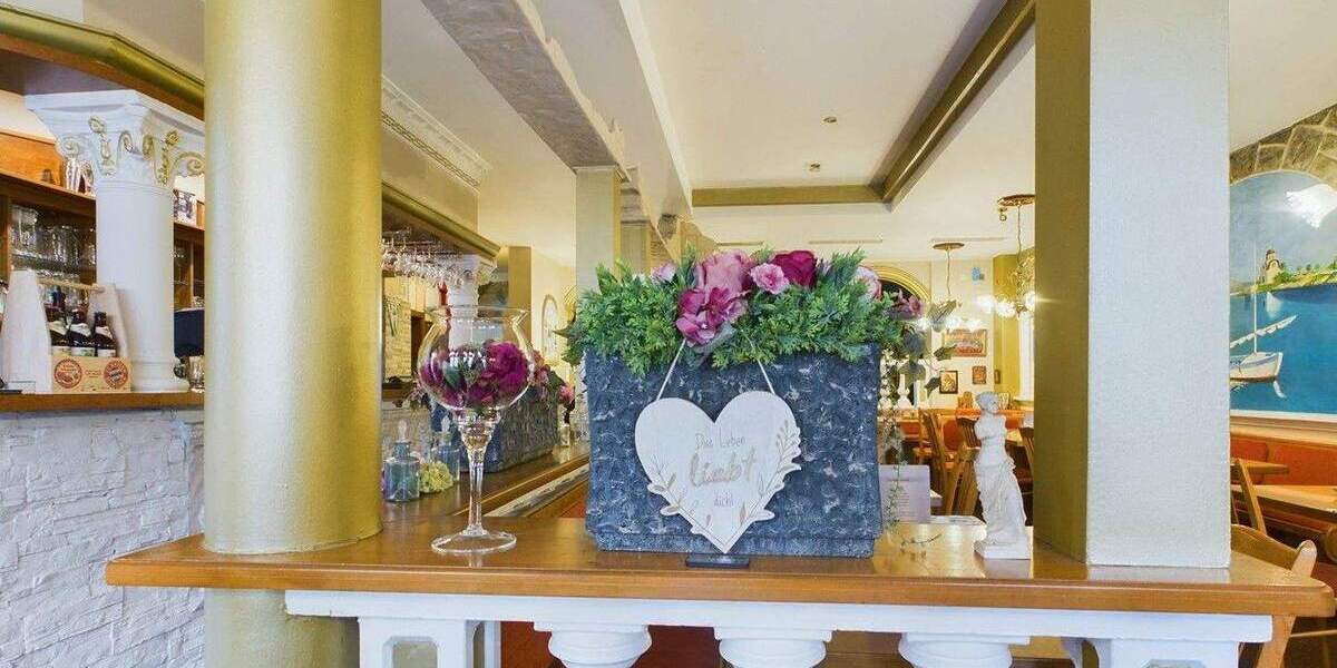 Wohn- und Geschäftshaus mit 3 Wohneinheiten und Gaststätte zimmer