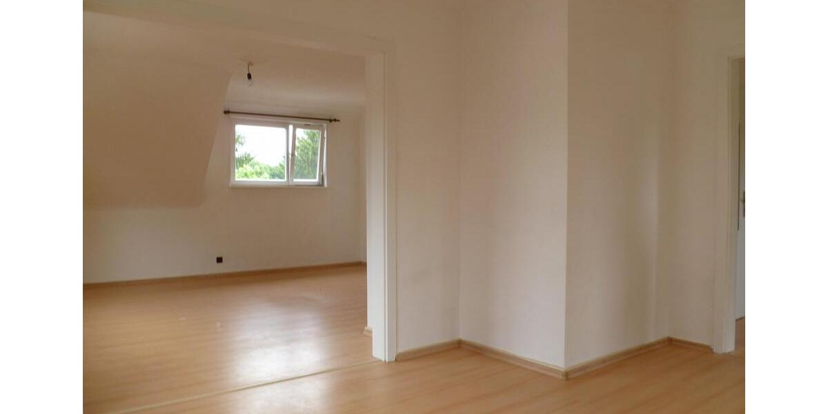 Dachgeschoßwohnung Wiehl - 3 Zimmer, 80 m&sup2;, 510&euro; | Angebot:26367867