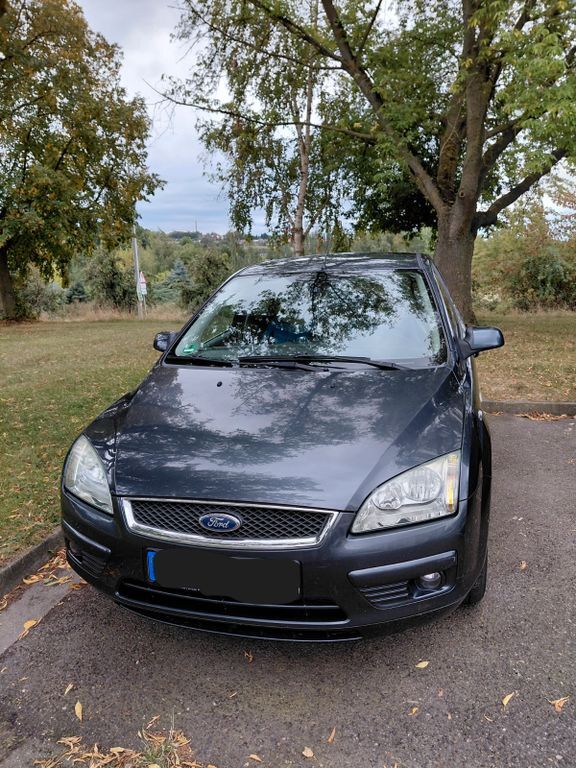 Ford Focus 195.000 km 2.800 € Meuselwitz 04610