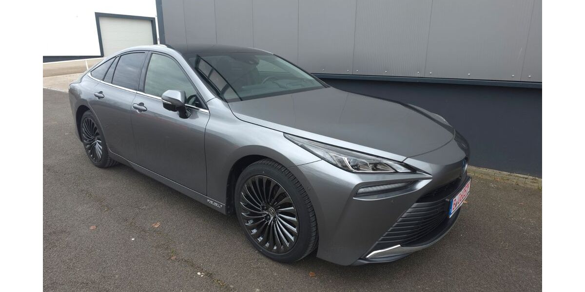 Toyota Mirai 3.800 km 21.408 &euro; Blankenfelde-Mahlow bei BERLIN 15831