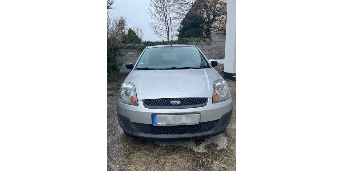 Ford Fiesta 213.312 km 990 &euro; Stein 90547