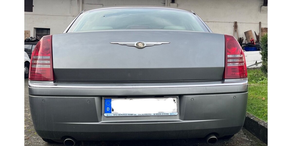 Chrysler 300C 227.225 km 1.900 &euro; Gilserberg 34630