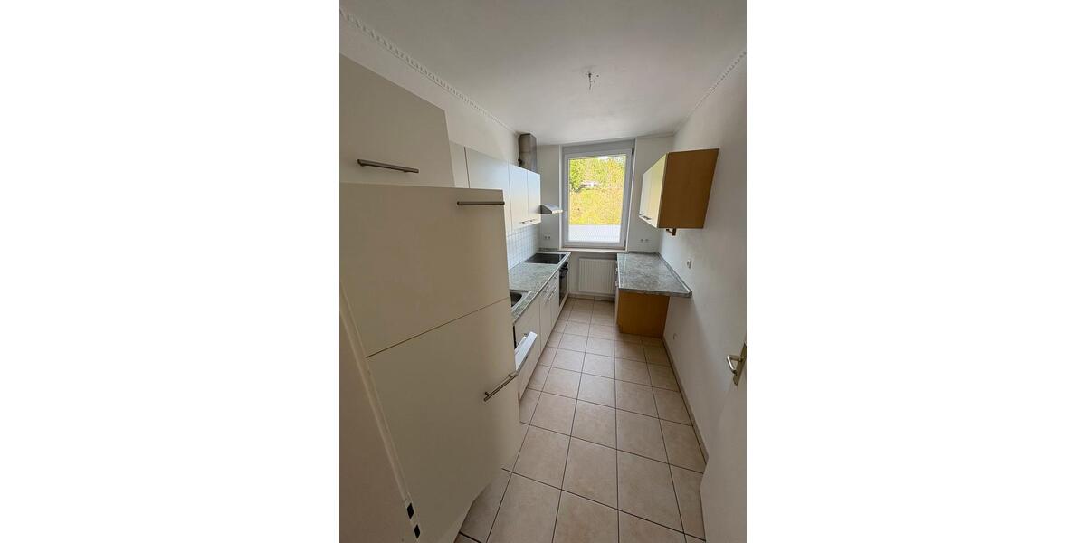 Etagenwohnung Burghausen - 3 Zimmer, 72 m&sup2;, 975&euro; | Angebot:26348847