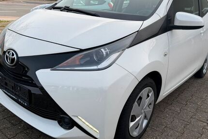Toyota Aygo (X) 58.000 km 6.400 &euro; Mönchengladbach 41239