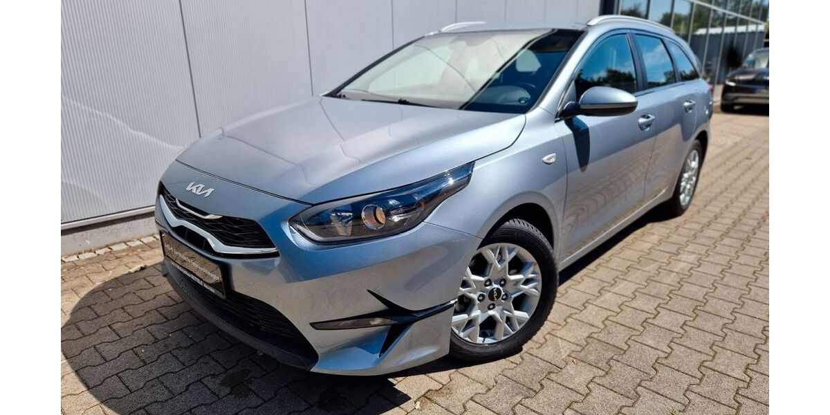 Kia ceed Sportswagon 16.000 km 18.990 &euro; Neu-Ulm 89231