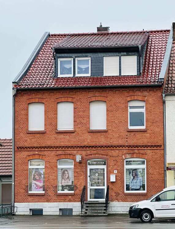 Haus zum Kaufen in Gardelegen 225.000 € 217 m²