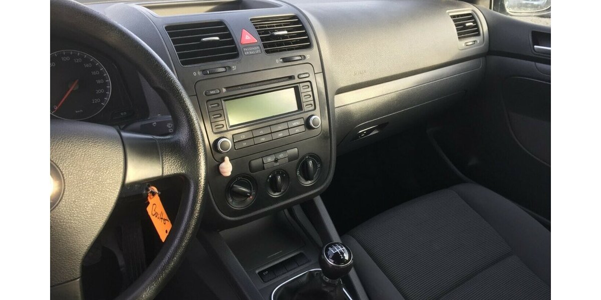 VW Golf Trendline, Klima,el.Fh. 2 Hd.,Tüv 03/28! 200.000 km 2.500 &euro; Himmelkron 95502
