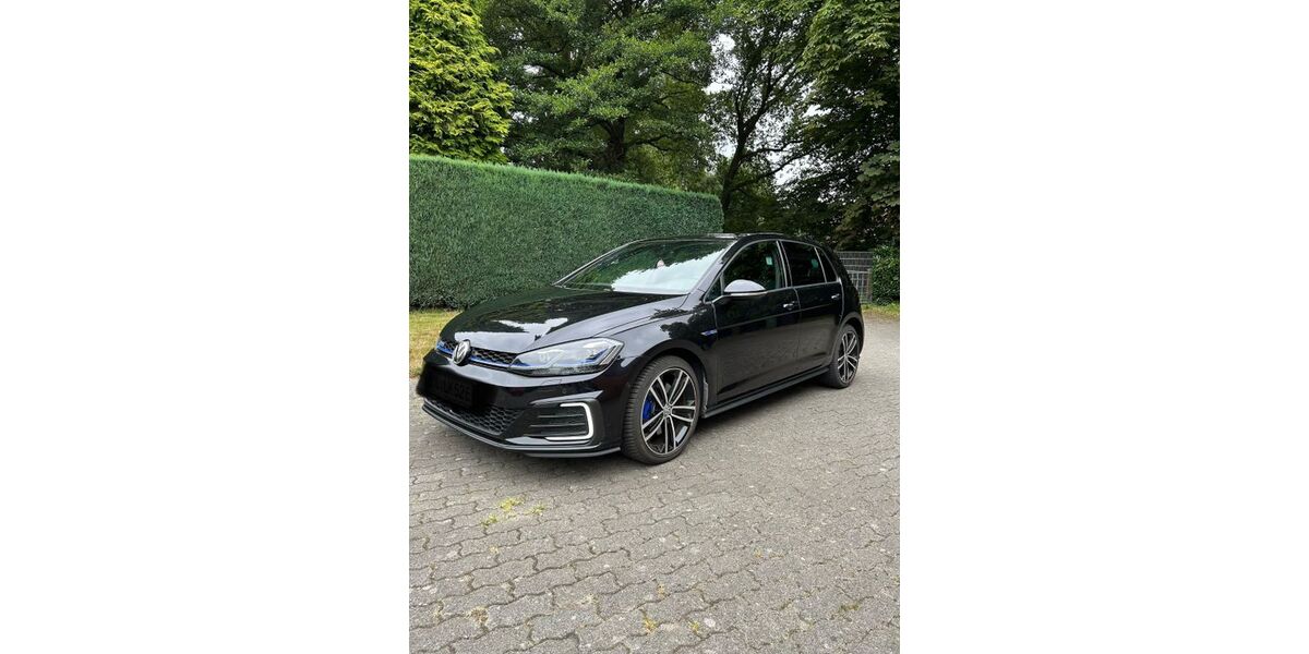 VW Golf 113.921 km 16.900 &euro; Hude 27798