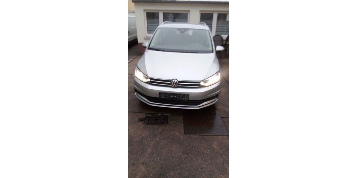 VW Touran 197.000 km 14.999 &euro; Pfungstadt 64319